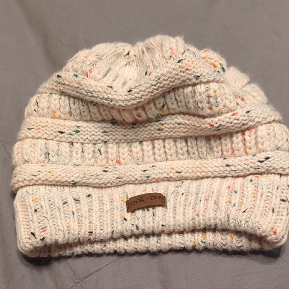 Beanie Set - Assorted Colors - Picture 5 of 5